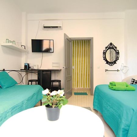 Arriola Rooms Малага Экстерьер фото