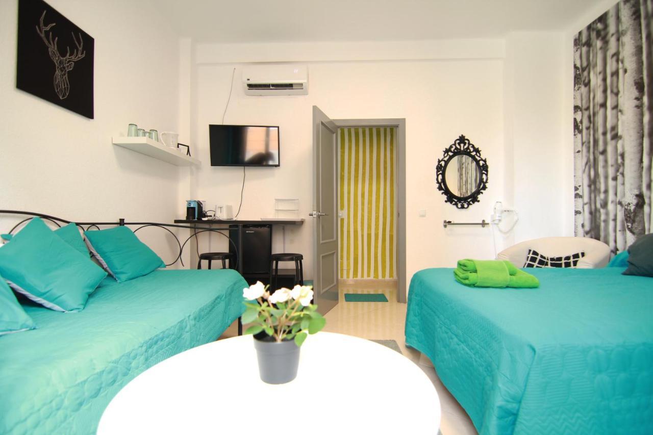 Arriola Rooms Малага Экстерьер фото