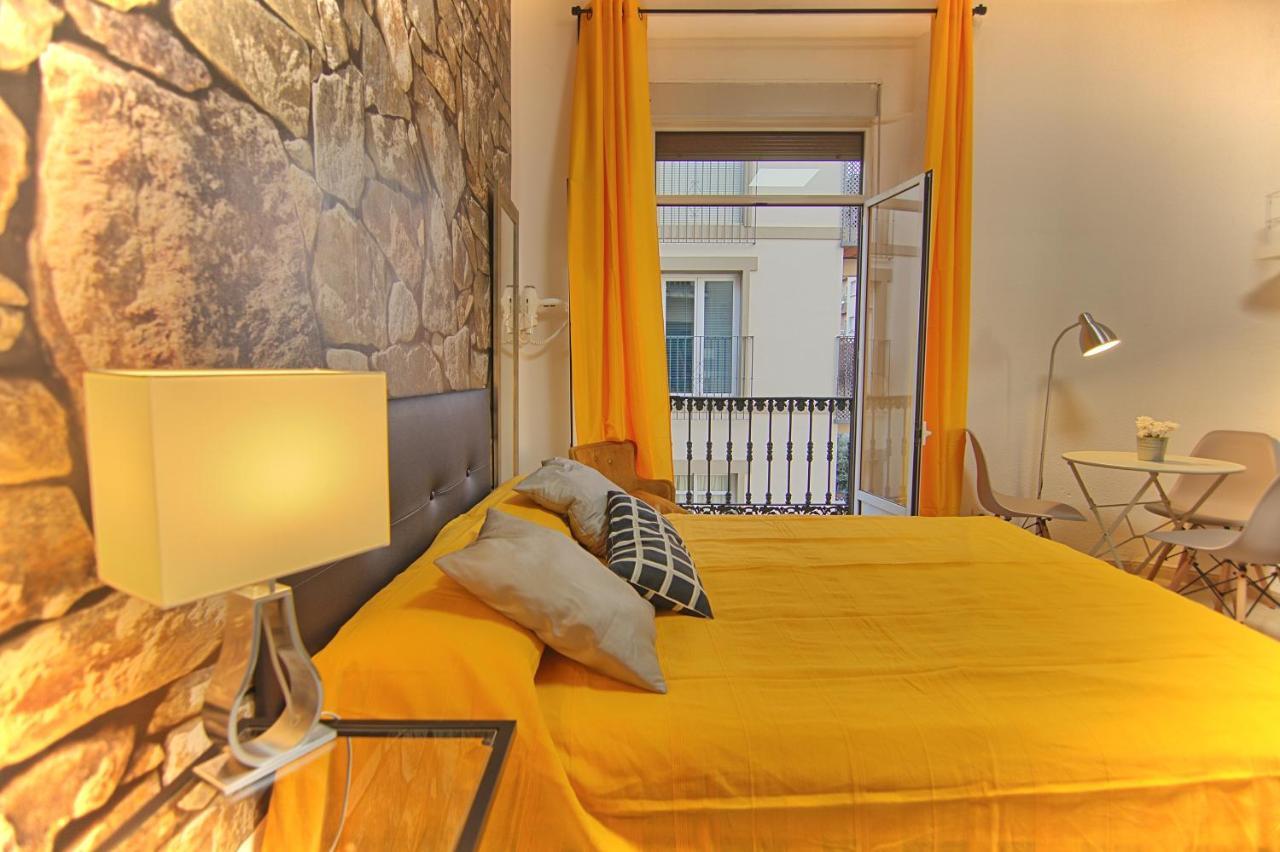 Arriola Rooms Малага Экстерьер фото