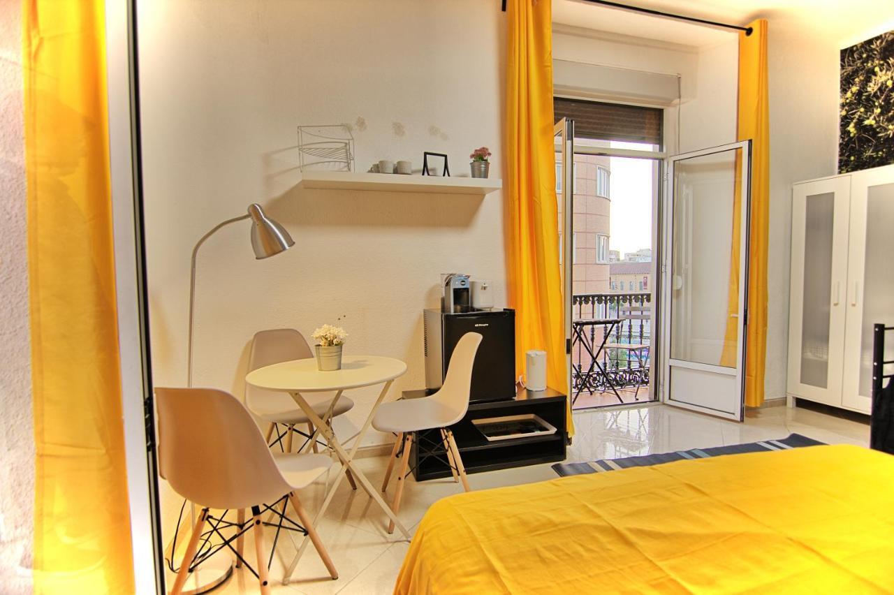 Arriola Rooms Малага Экстерьер фото